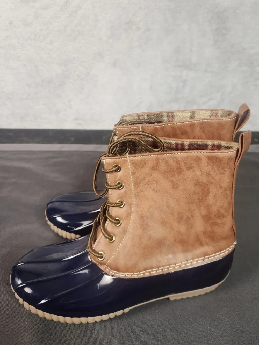 JBU Women's Maplewood Water-Resistant Lace-up Boots Navy/Tan Size 9